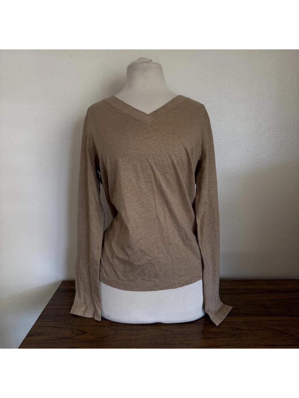 White Stag Women's Beige V-Neck Long Sleeve Shirt Medium